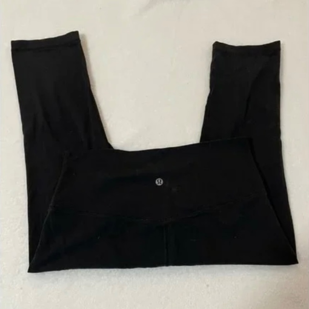 Lululemon Black 19” Crops